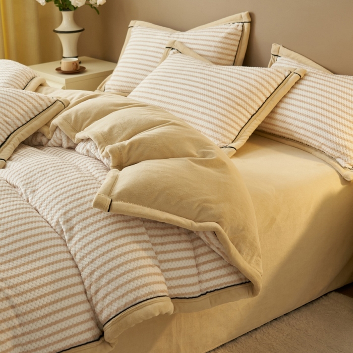 91家纺网 家纺一手货源 找家纺 晨曦家纺 2025新款加厚贝贝绒牛奶绒四件套（暖光） 贝贝绒-奶咖