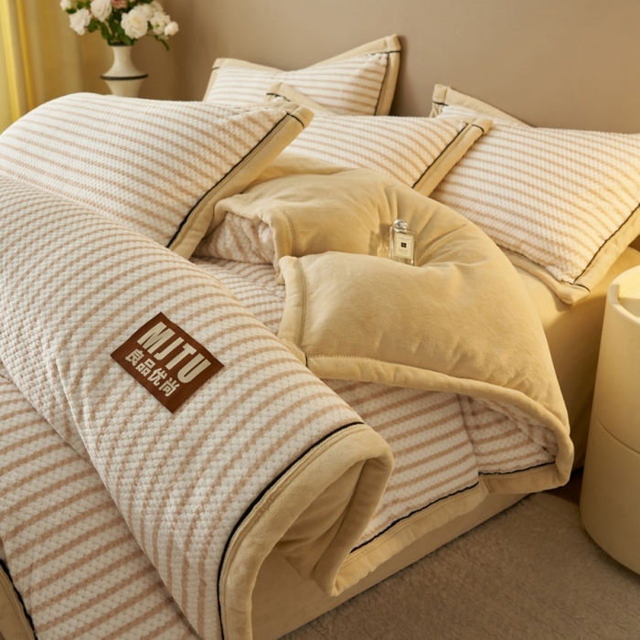 91家纺网 家纺一手货源 找家纺 晨曦家纺 2025新款加厚贝贝绒牛奶绒四件套（暖光） 贝贝绒-奶咖