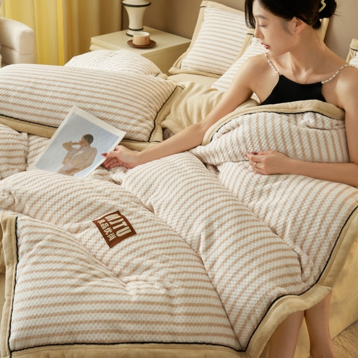 91家纺网 家纺一手货源 找家纺 晨曦家纺 2025新款加厚贝贝绒牛奶绒四件套（暖光） 贝贝绒-奶咖