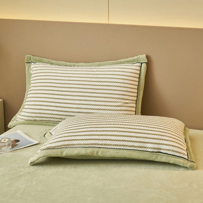 91家纺网 家纺一手货源 找家纺 晨曦家纺 2025新款加厚贝贝绒牛奶绒四件套（暖光） 贝贝绒-暖绿