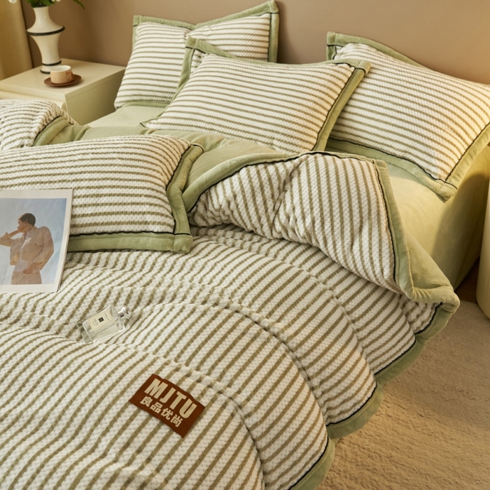 91家纺网 家纺一手货源 找家纺 晨曦家纺 2025新款加厚贝贝绒牛奶绒四件套（暖光） 贝贝绒-暖绿