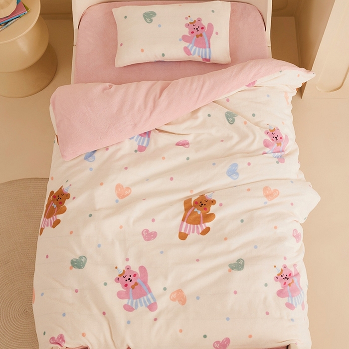 91家纺网 家纺一手货源 找家纺 嗨生活 2025新款牛奶绒多功能儿童盖毯式可脱卸被套大豆被芯幼儿园被子 儿童被子 爱心小熊