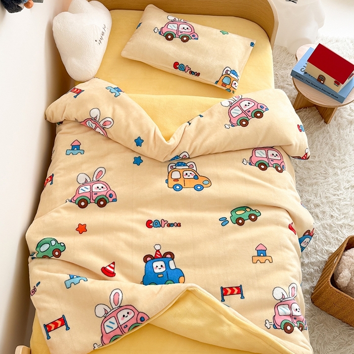 嗨生活 2025新款牛奶絨多功能兒童蓋毯式可脫卸被套大豆被芯幼兒園被子 兒童被子 巴士汽車