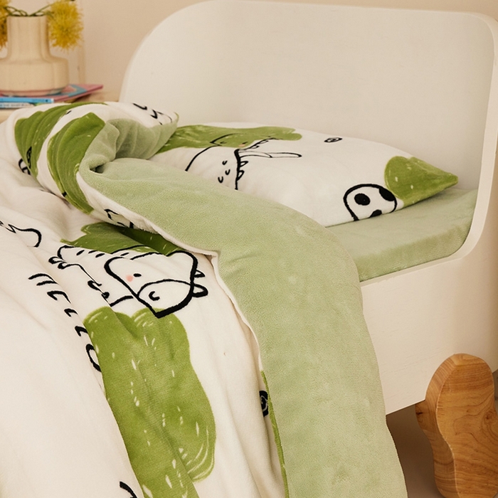 91家纺网 家纺一手货源 找家纺 嗨生活 2025新款牛奶绒多功能儿童盖毯式可脱卸被套大豆被芯幼儿园被子 儿童被子 呆萌恐龙