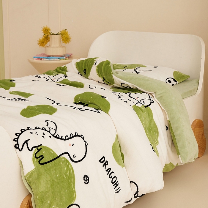 91家纺网 家纺一手货源 找家纺 嗨生活 2025新款牛奶绒多功能儿童盖毯式可脱卸被套大豆被芯幼儿园被子 儿童被子 呆萌恐龙