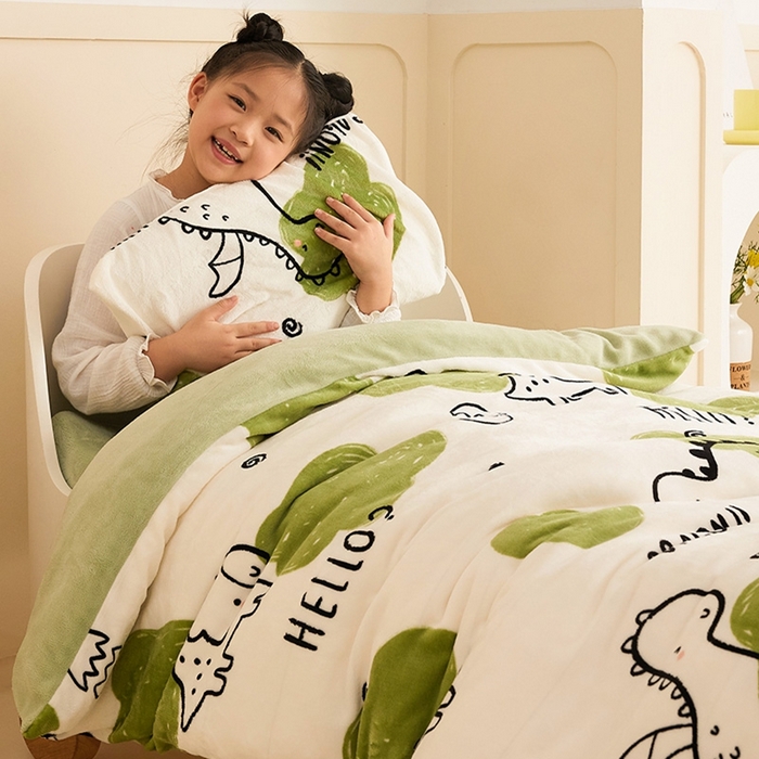 91家纺网 家纺一手货源 找家纺 嗨生活 2025新款牛奶绒多功能儿童盖毯式可脱卸被套大豆被芯幼儿园被子 儿童被子 呆萌恐龙