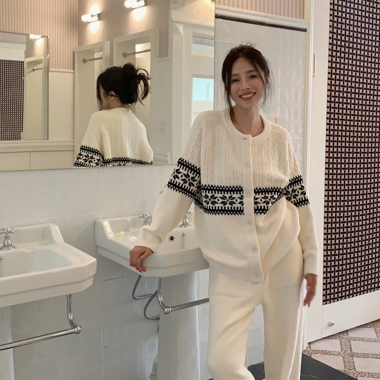 91家纺网 家纺一手货源 找家纺 （总）妍景家居生活馆 2025新款半边绒-圣诞复古套装