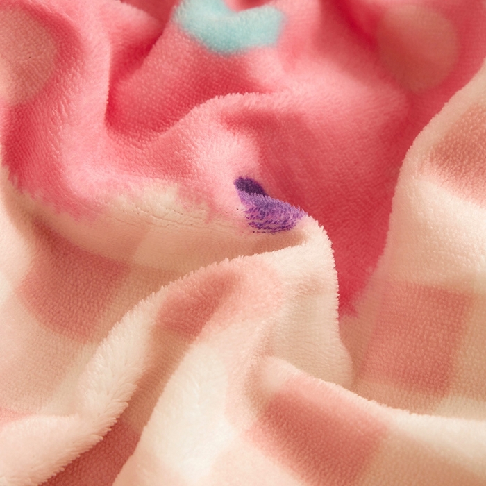 91家纺网 家纺一手货源 找家纺 嗨生活 2025新款牛奶绒多功能儿童盖毯式可脱卸被套大豆被芯幼儿园被子 儿童被子 格子小熊