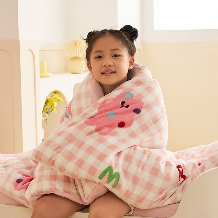 91家纺网 家纺一手货源 找家纺 嗨生活 2025新款牛奶绒多功能儿童盖毯式可脱卸被套大豆被芯幼儿园被子 儿童被子 格子小熊