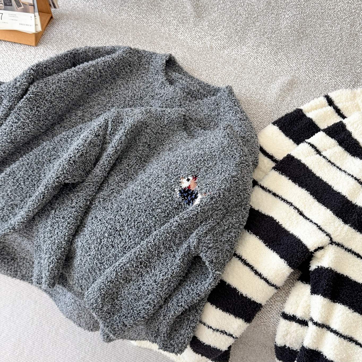 （總）妍景家居生活館 2025新款半邊絨-條紋臘腸小狗