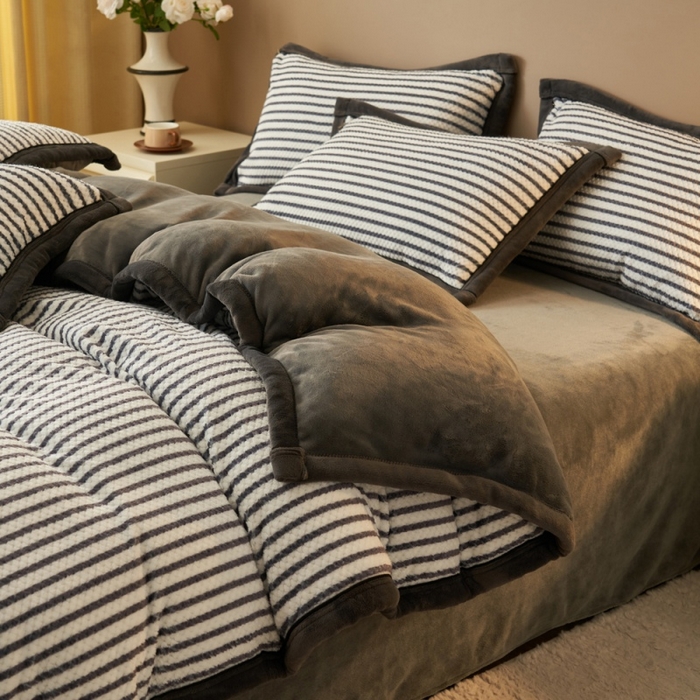 91家纺网 家纺一手货源 找家纺 晨曦家纺 2025新款加厚贝贝绒牛奶绒四件套（暖光） 贝贝绒-星空灰