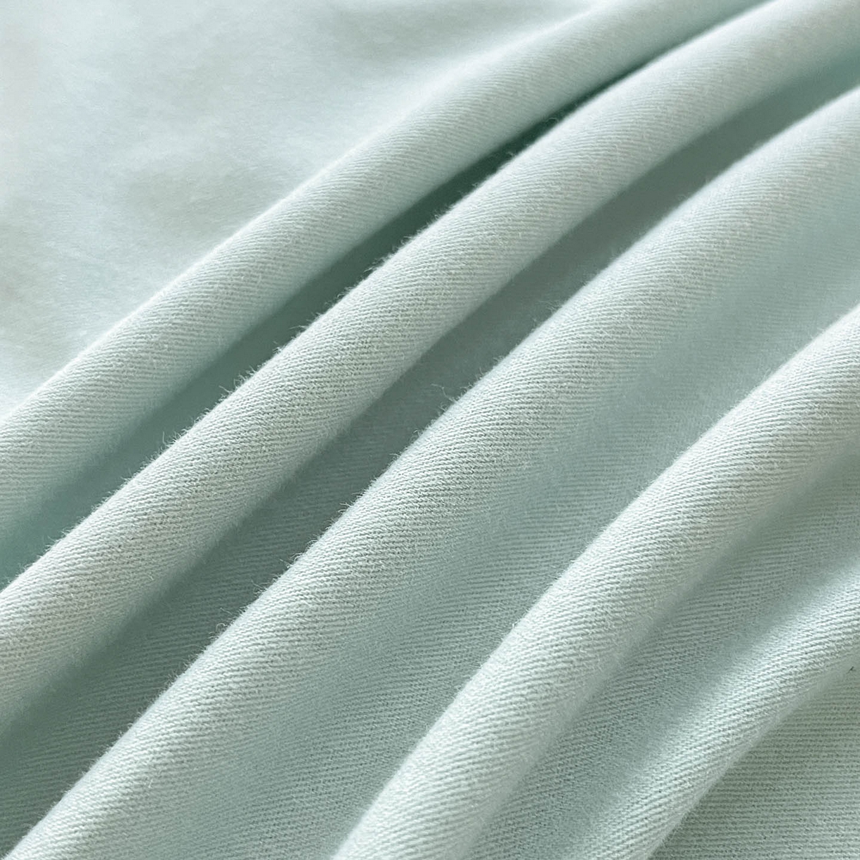 91家纺网 家纺一手货源 找家纺  秋冬季爆款A类加厚保暖全棉磨毛四件套纯棉被套重工刺绣床笠款轻奢高端床上用品 温莎-茶绿