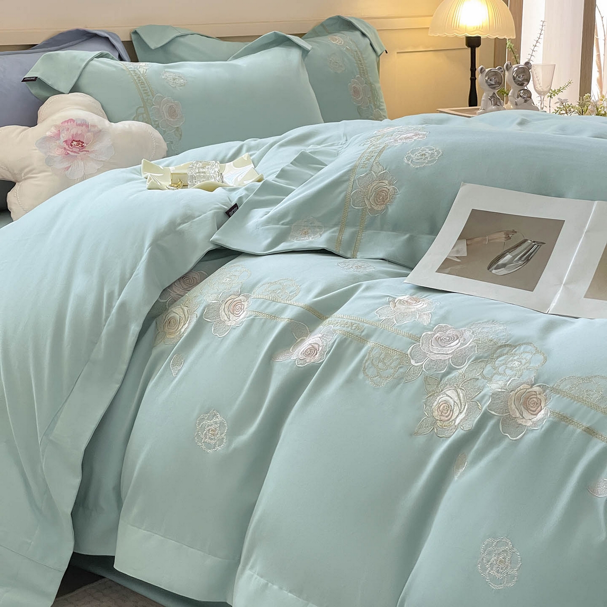 91家纺网 家纺一手货源 找家纺  秋冬季爆款A类加厚保暖全棉磨毛四件套纯棉被套重工刺绣床笠款轻奢高端床上用品 温莎-茶绿