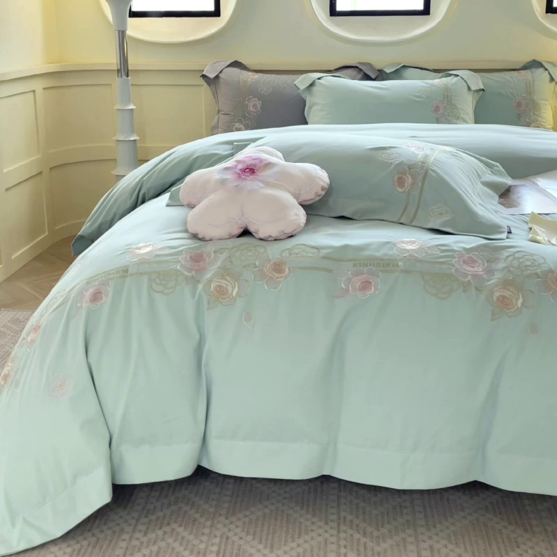 91家纺网 家纺一手货源 找家纺  秋冬季爆款A类加厚保暖全棉磨毛四件套纯棉被套重工刺绣床笠款轻奢高端床上用品 温莎-茶绿