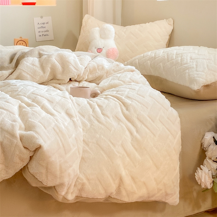 91家纺网 家纺一手货源 找家纺 名兮家居 2025加厚兔毛绒枕套 几何生活