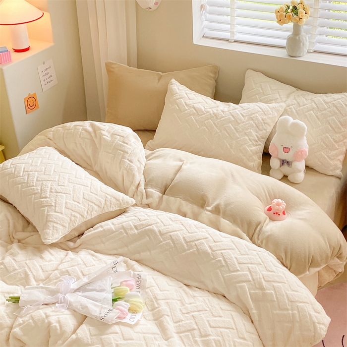 91家纺网 家纺一手货源 找家纺 名兮家居 2025加厚兔毛绒枕套 几何生活