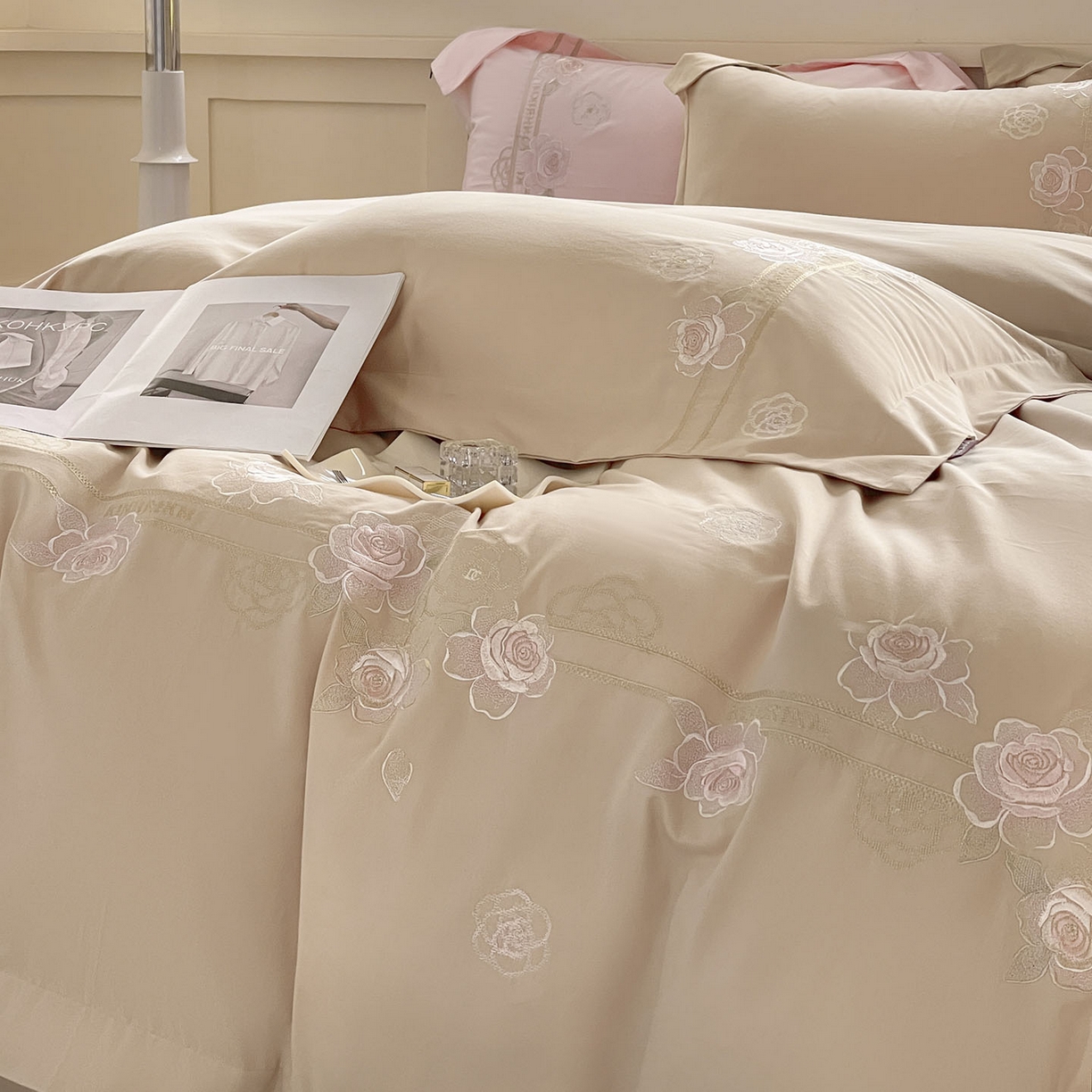 91家纺网 家纺一手货源 找家纺  秋冬季爆款A类加厚保暖全棉磨毛四件套纯棉被套重工刺绣床笠款轻奢高端床上用品 温莎-拿铁