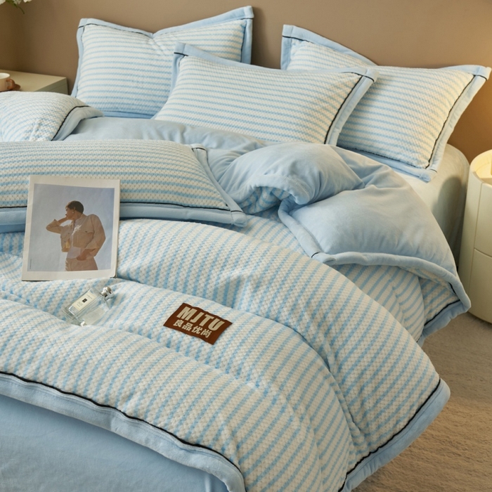 91家纺网 家纺一手货源 找家纺 晨曦家纺 2025新款加厚贝贝绒牛奶绒四件套（暖光） 贝贝绒-樱兰