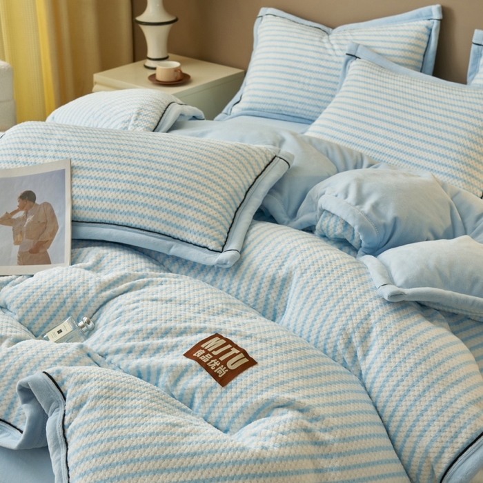 91家纺网 家纺一手货源 找家纺 晨曦家纺 2025新款加厚贝贝绒牛奶绒四件套（暖光） 贝贝绒-樱兰