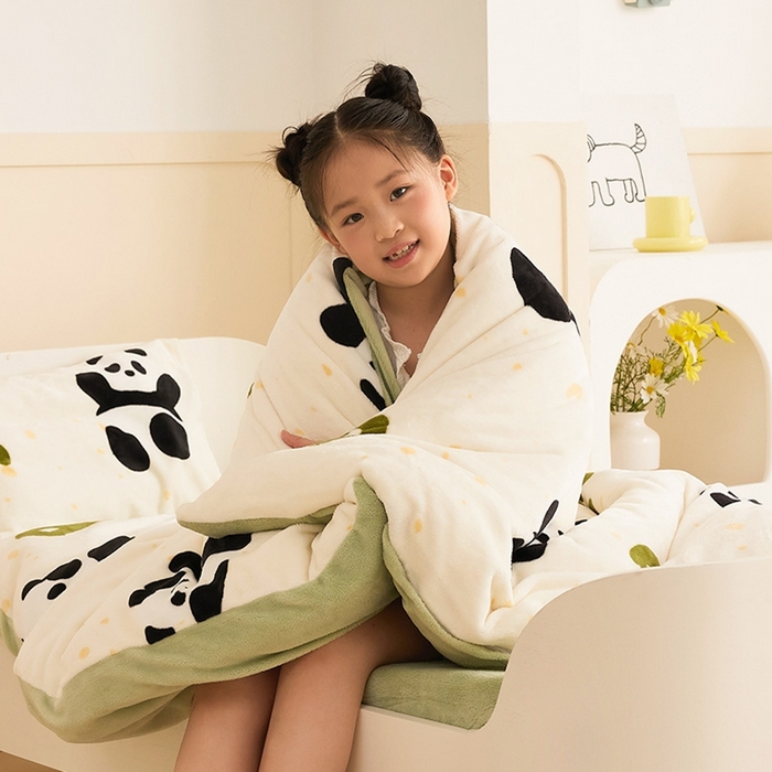 91家纺网 家纺一手货源 找家纺 嗨生活 2025新款牛奶绒多功能儿童盖毯式可脱卸被套大豆被芯幼儿园被子 儿童被子 开心熊猫