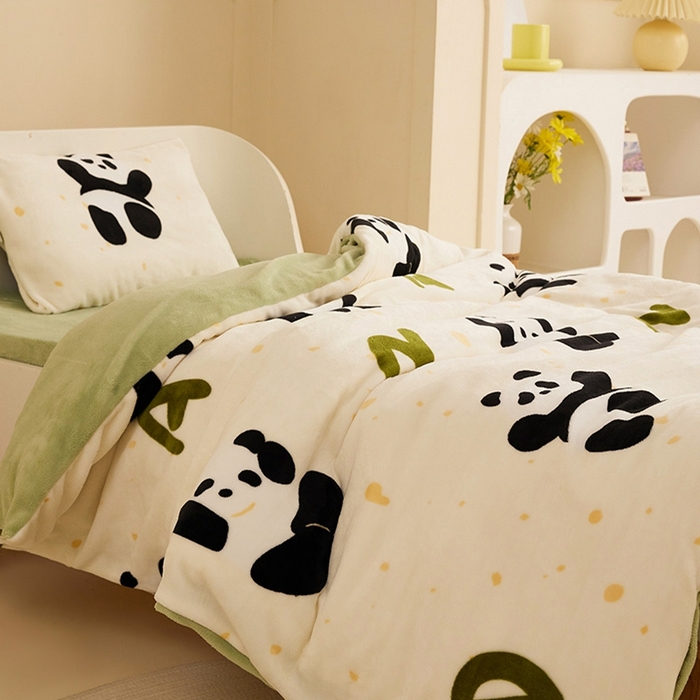 91家纺网 家纺一手货源 找家纺 嗨生活 2025新款牛奶绒多功能儿童盖毯式可脱卸被套大豆被芯幼儿园被子 儿童被子 开心熊猫