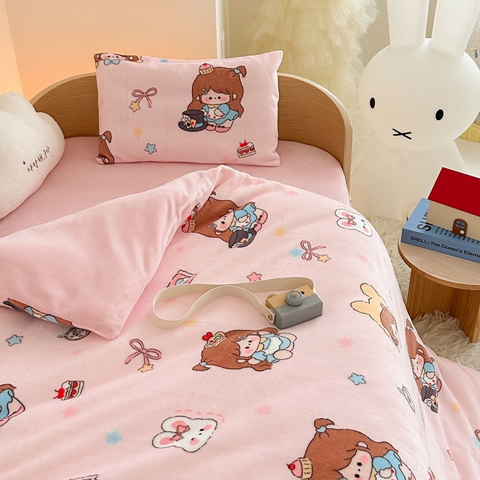 91家纺网 家纺一手货源 找家纺 嗨生活 2025新款牛奶绒多功能儿童盖毯式可脱卸被套大豆被芯幼儿园被子 儿童被子 萌萌女孩