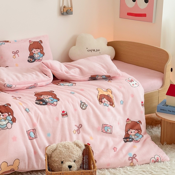 91家纺网 家纺一手货源 找家纺 嗨生活 2025新款牛奶绒多功能儿童盖毯式可脱卸被套大豆被芯幼儿园被子 儿童被子 萌萌女孩