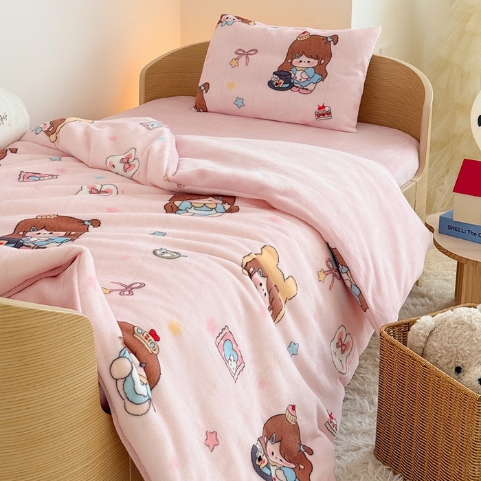 91家纺网 家纺一手货源 找家纺 嗨生活 2025新款牛奶绒多功能儿童盖毯式可脱卸被套大豆被芯幼儿园被子 儿童被子 萌萌女孩