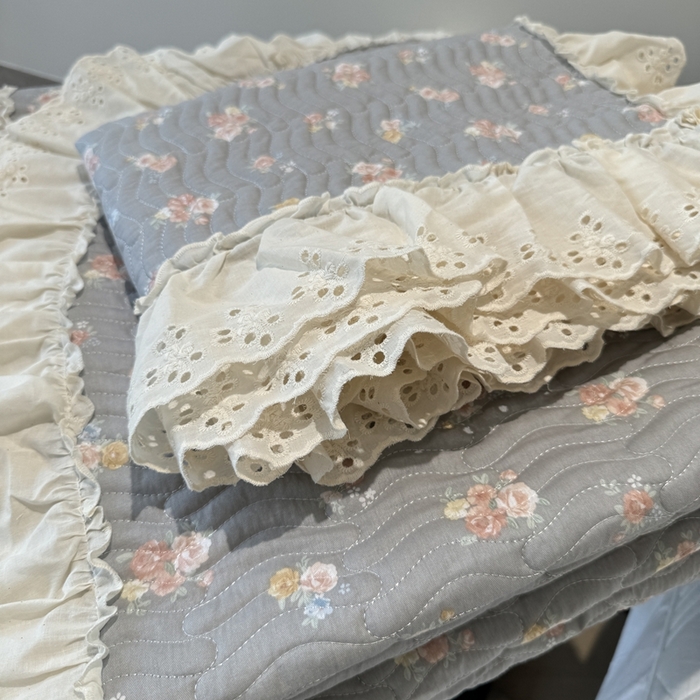 91家纺网 家纺一手货源 找家纺 奈萝家纺 2025新款全棉纯棉床盖三件套可配同款四季被同款被套 沐辰花灰