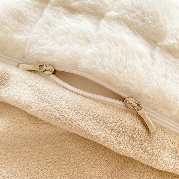 91家纺网 家纺一手货源 找家纺 名兮家居 2025加厚兔毛绒枕套 奶油方格