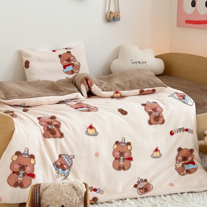 91家纺网 家纺一手货源 找家纺 嗨生活 2025新款牛奶绒多功能儿童盖毯式可脱卸被套大豆被芯幼儿园被子 儿童被子 俏皮巴拉