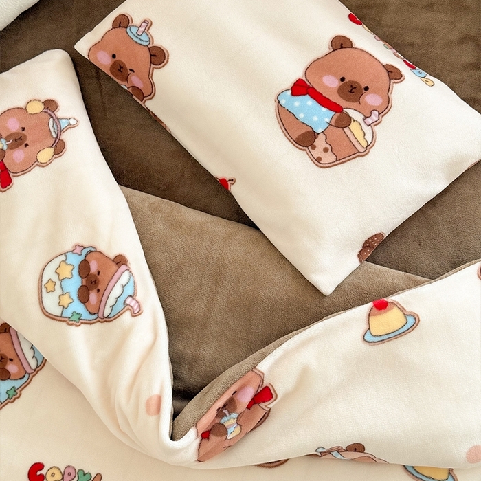 91家纺网 家纺一手货源 找家纺 嗨生活 2025新款牛奶绒多功能儿童盖毯式可脱卸被套大豆被芯幼儿园被子 儿童被子 俏皮巴拉