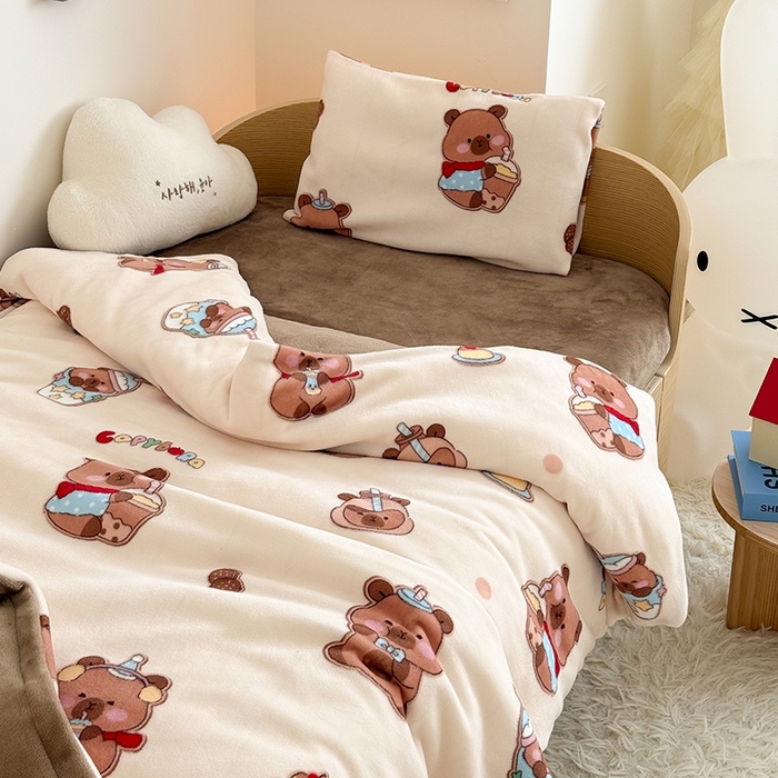 91家纺网 家纺一手货源 找家纺 嗨生活 2025新款牛奶绒多功能儿童盖毯式可脱卸被套大豆被芯幼儿园被子 儿童被子 俏皮巴拉