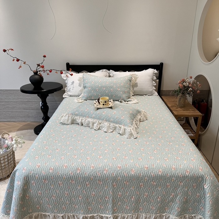 91家纺网 家纺一手货源 找家纺 奈萝家纺 2025新款全棉纯棉床盖三件套可配同款四季被同款被套 沐辰花绿