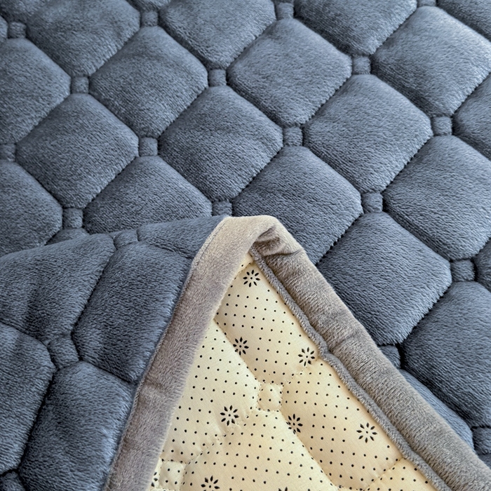 91家纺网 家纺一手货源 找家纺 小叮当家纺仓储工厂店 2025新款牛奶绒夹棉印花床垫学生图 绒床垫-宾利蓝