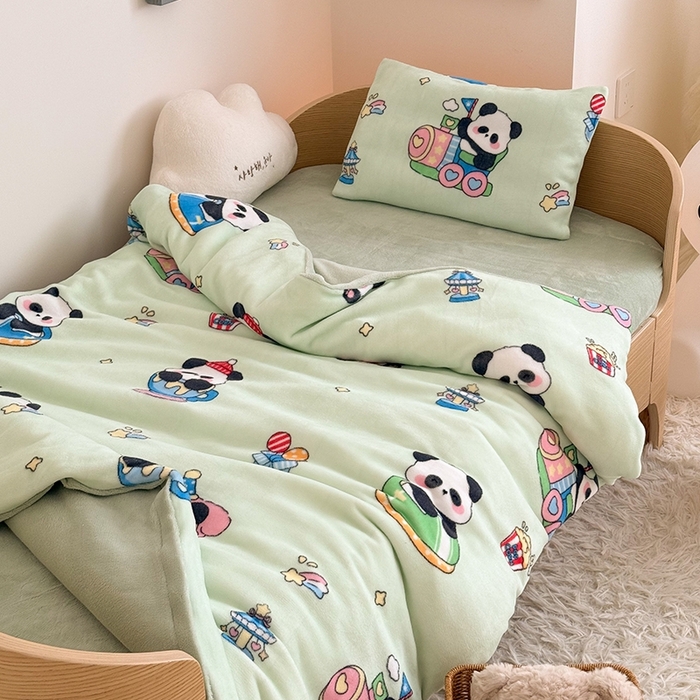 91家纺网 家纺一手货源 找家纺 嗨生活 2025新款牛奶绒多功能儿童盖毯式可脱卸被套大豆被芯幼儿园被子 儿童被子 熊猫乐园