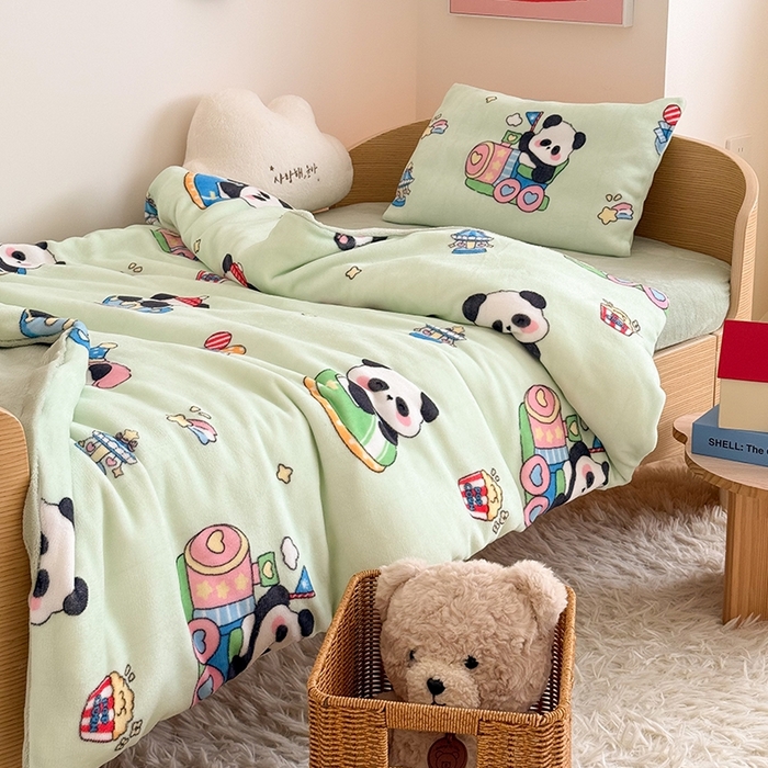 91家纺网 家纺一手货源 找家纺 嗨生活 2025新款牛奶绒多功能儿童盖毯式可脱卸被套大豆被芯幼儿园被子 儿童被子 熊猫乐园