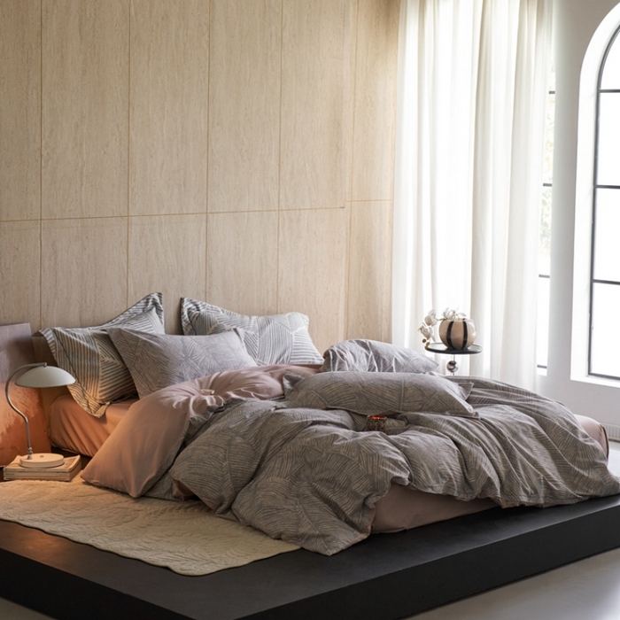 91家纺网 家纺一手货源 找家纺 时年家纺 2025新款全棉超柔磨毛印花系列四件套 逐也