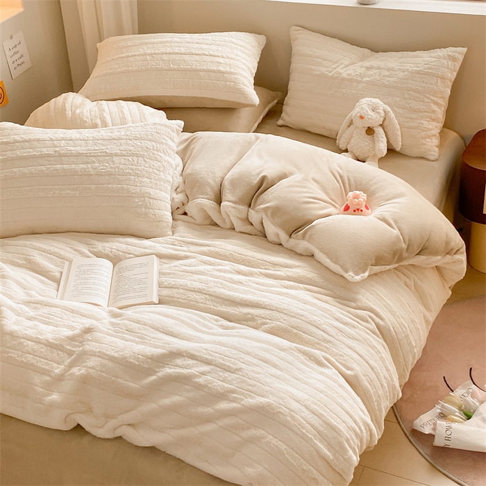 91家纺网 家纺一手货源 找家纺 名兮家居 2025加厚兔毛绒枕套 条纹-白