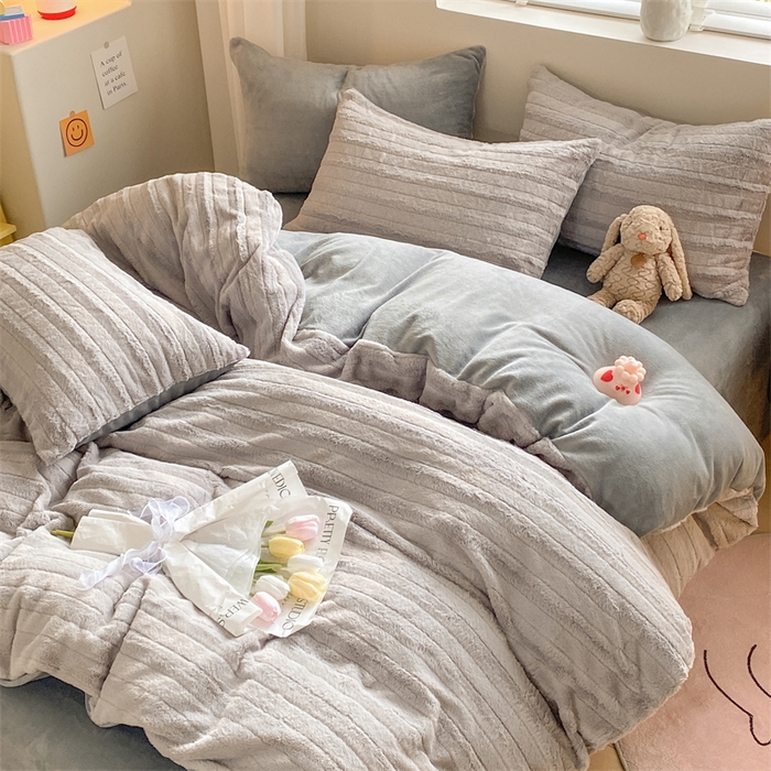 91家纺网 家纺一手货源 找家纺 名兮家居 2025加厚兔毛绒枕套 条纹-灰