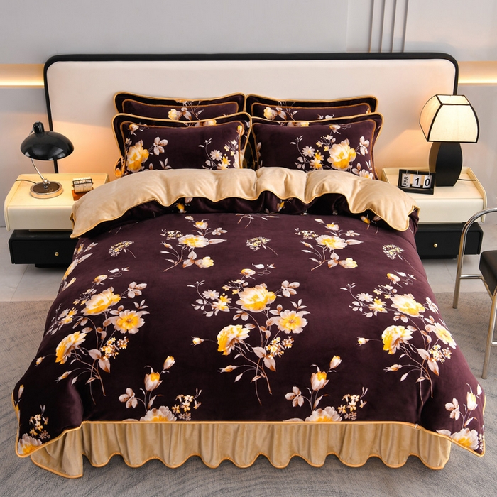 91家纺网 家纺一手货源 找家纺 妮恒美 2025新款牛奶绒印花床裙款四件套法莱绒四件套珊瑚金貂绒四件套 梦境花开