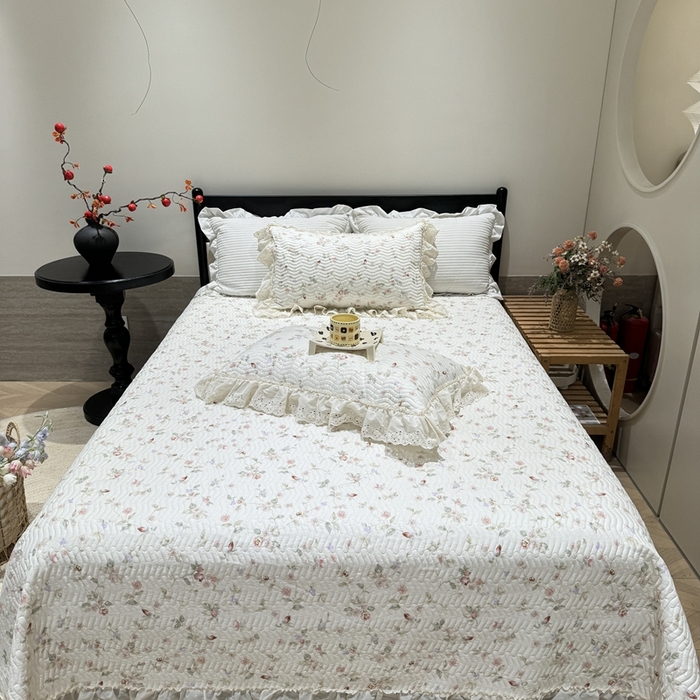 91家纺网 家纺一手货源 找家纺 奈萝家纺 2025新款全棉纯棉床盖三件套可配同款四季被同款被套 薇语梦