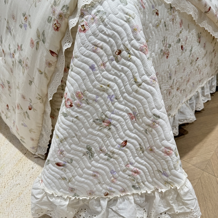 91家纺网 家纺一手货源 找家纺 奈萝家纺 2025新款全棉纯棉床盖三件套可配同款四季被同款被套 薇语梦