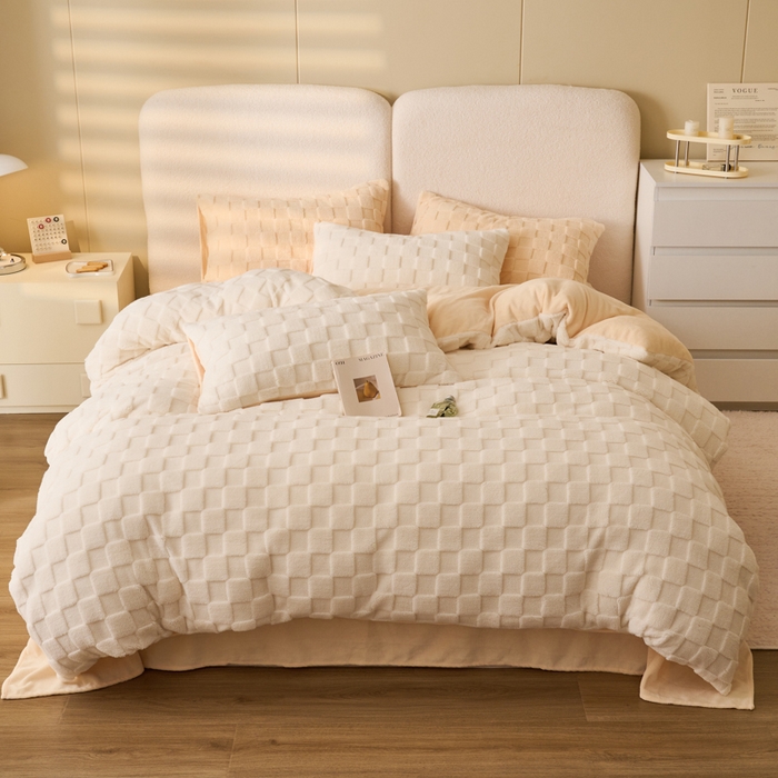 91家纺网 家纺一手货源 找家纺 （总）晨曦家纺 2025新款加厚高克重230克塔芙绒牛奶绒单被套-初暖系列