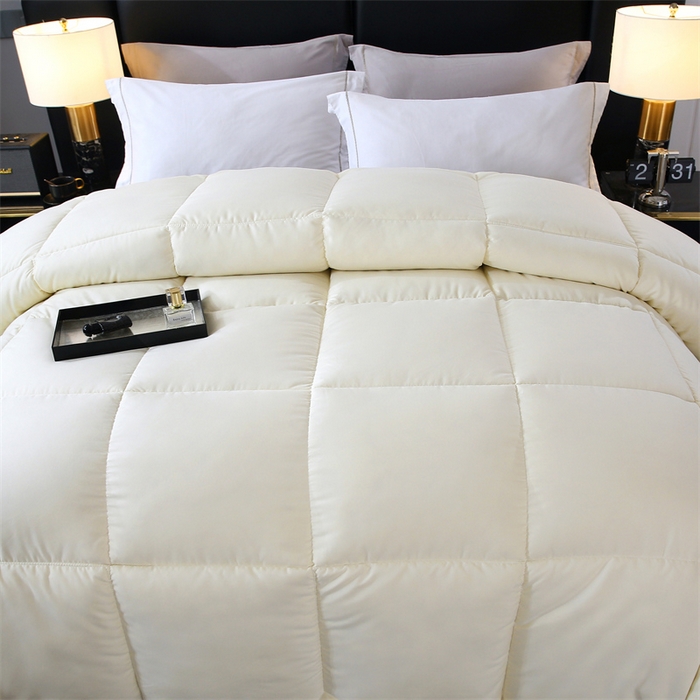 91家纺网 家纺一手货源 找家纺 好老表被业 2025新款纯色羽丝绒冬被芯加厚保暖双拼羽丝棉被子春秋被单双人直播被子被芯 米黄色