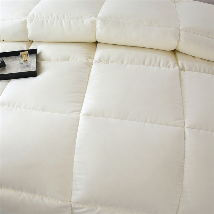 91家纺网 家纺一手货源 找家纺 好老表被业 2025新款纯色羽丝绒冬被芯加厚保暖双拼羽丝棉被子春秋被单双人直播被子被芯 米黄色