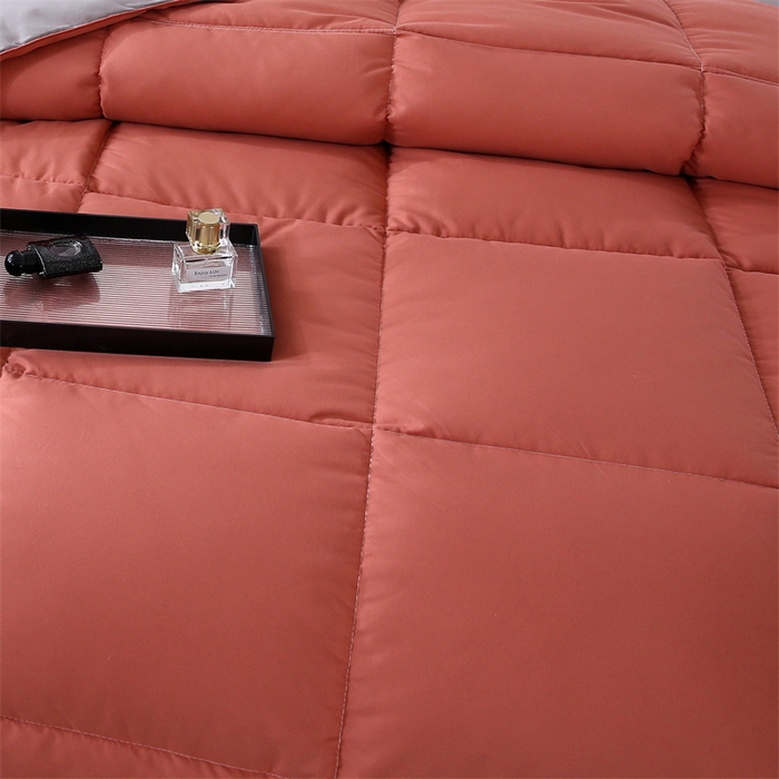 91家纺网 家纺一手货源 找家纺 好老表被业 2025新款纯色羽丝绒冬被芯加厚保暖双拼羽丝棉被子春秋被单双人直播被子被芯 酒红灰