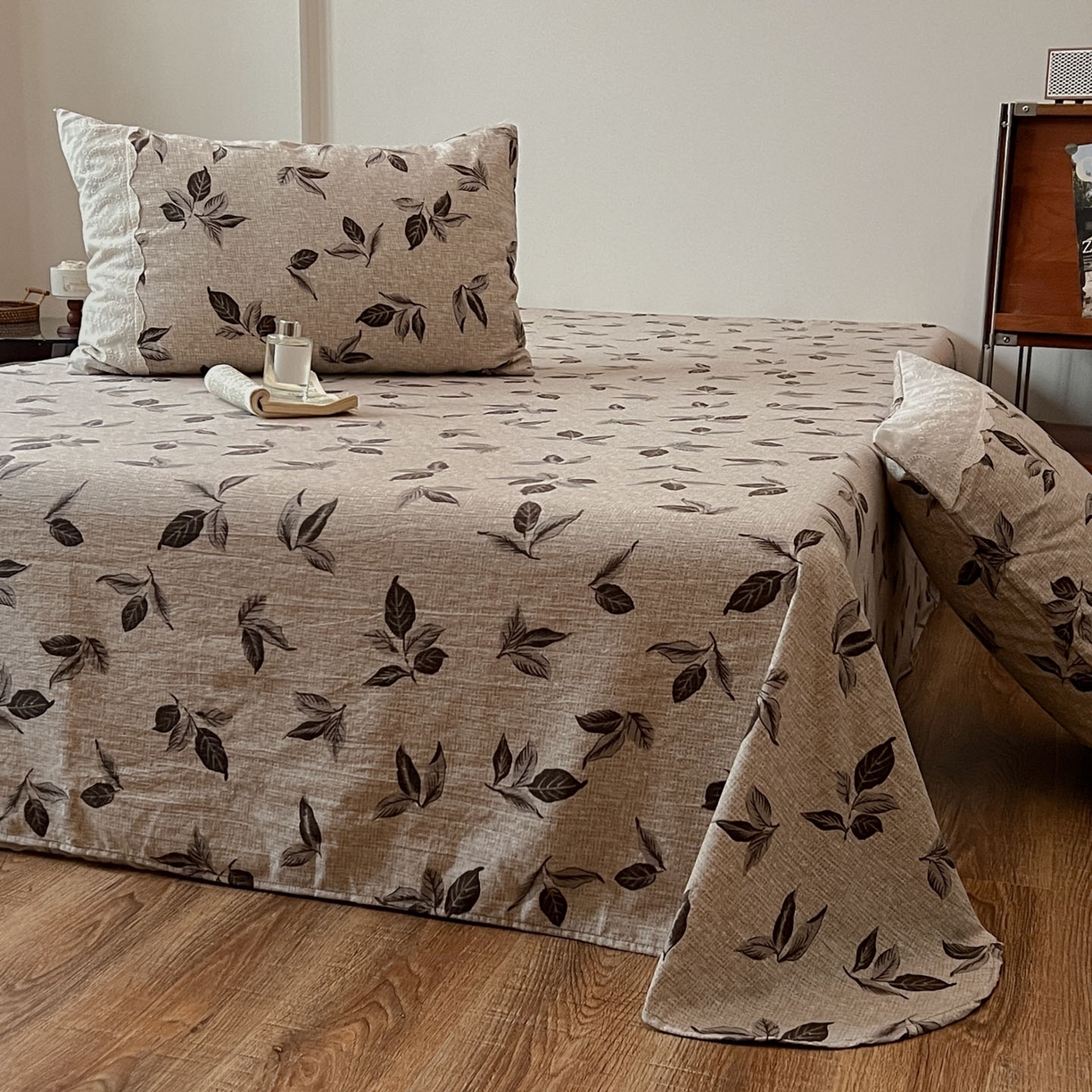 91家纺网 家纺一手货源 找家纺 （总）一比一家纺 2025新款花边原麻床单三件套