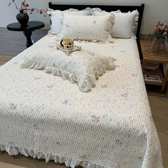 91家纺网 家纺一手货源 找家纺 奈萝家纺 2025新款全棉纯棉床盖三件套可配同款四季被同款被套 小小花园