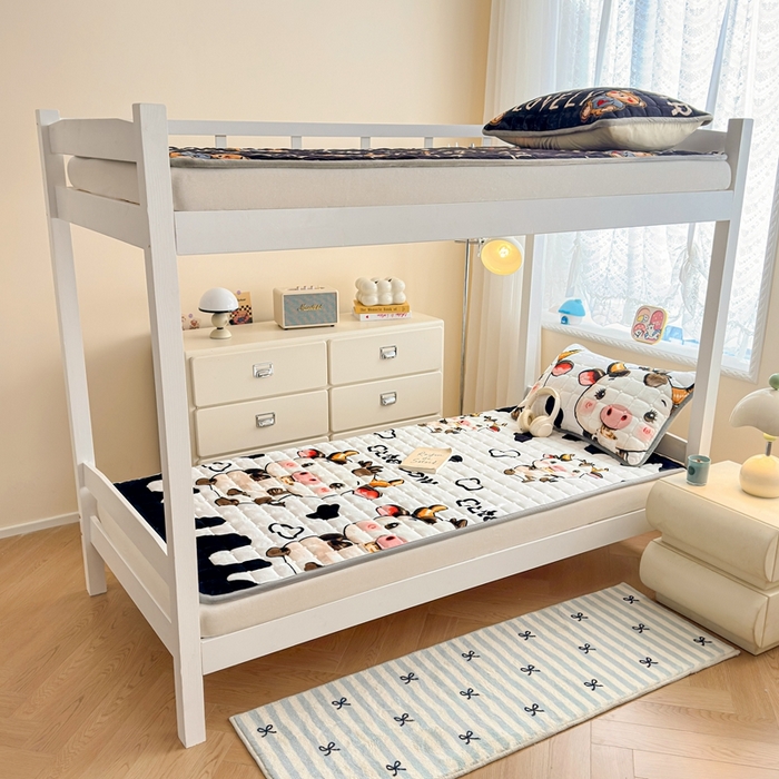 91家纺网 家纺一手货源 找家纺 小叮当家纺仓储工厂店 2025新款牛奶绒夹棉印花床垫学生图 绒床垫-萌小牛